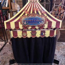 Murdock& Ross Puppet Circus