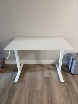 IKEA SKARSTA desk/table