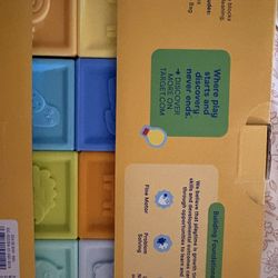 Giggle Scape Stacking Blocks 