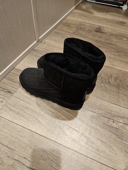 Brand New Bearpaw Boots