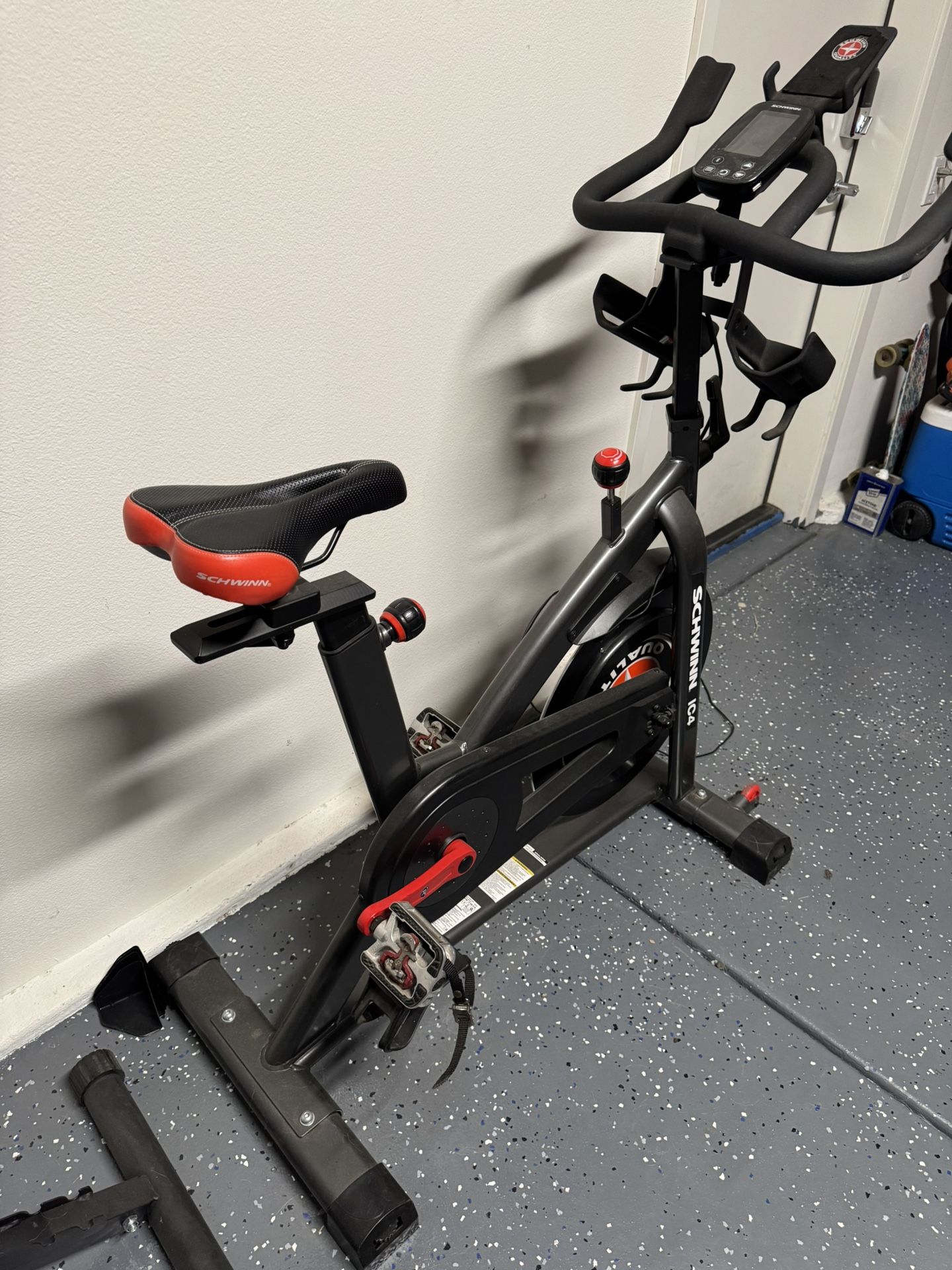 Schwinn IC4 exercise bike