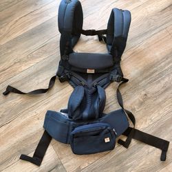 ErgoBaby Omni Classic 