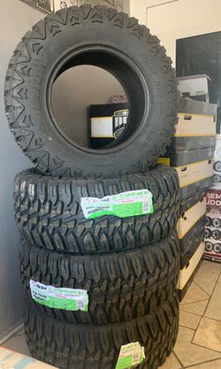 33x12.50x17 Haida M/T