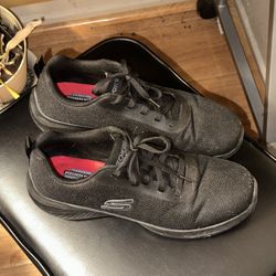 Sketchers Non Slip Men Work shoes 10 Size