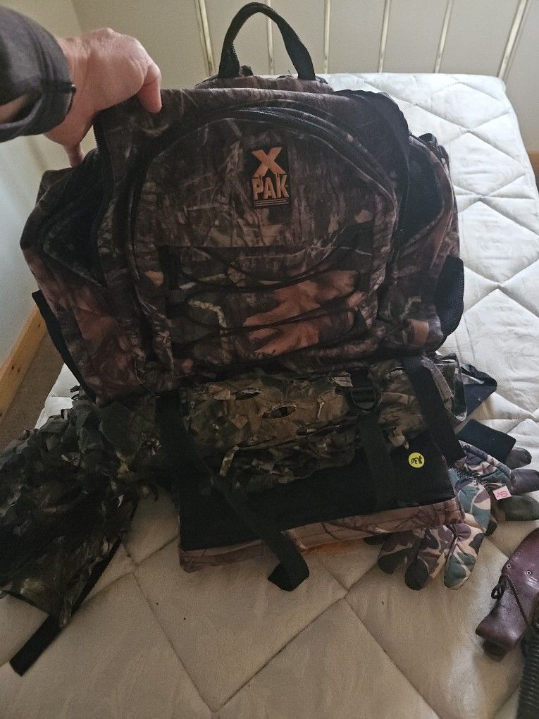 Hunting Camouflage Tree Seat Back Pack