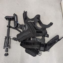 Steadicam And Monopod With Vest And Bag Included!!!