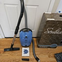 New Cond MILIE VACUUM With ATTACHMENT  , WORKS EXCELLENT  In The Box 
