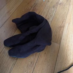 Aldo Women Chocolate Brown Suede Boots 