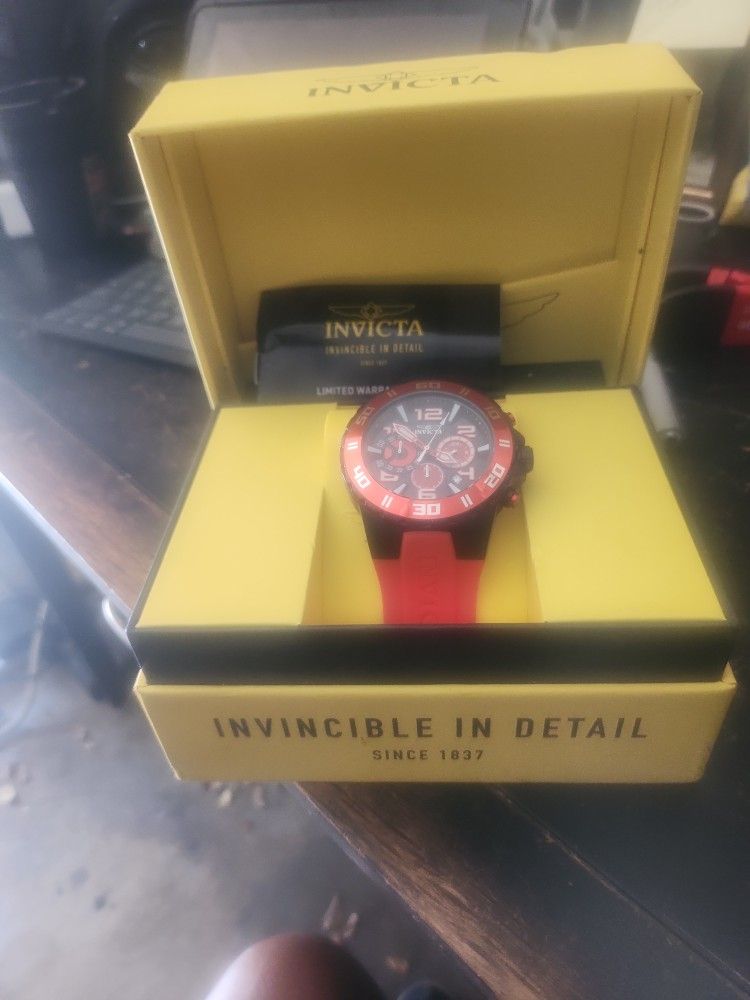 Invicta Wathes Brand New In Box Vintage