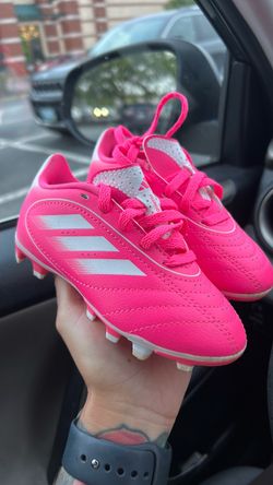 Size 8K soccer cleats