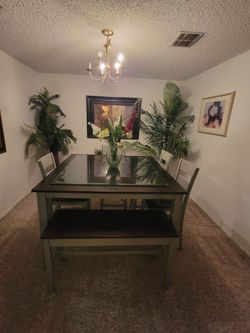 Dining room set