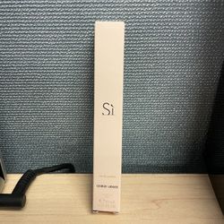 Si travel size perfume 