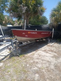 Starcraft 14ft boat