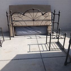 King Wrought Iron Bed