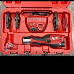 M12 12-Volt Lithium-lon Force Logic Cordless Press Tool Kit