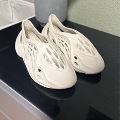 Yeezy Beige Foam Runners