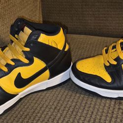 Mens Nike Sz 10 High Tops