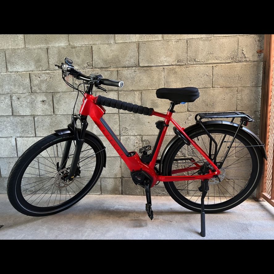 Gazelle Ultimate T10+ High step 2021 53cm Champion red DUAL BATTERY Bicycle E-bike Electric