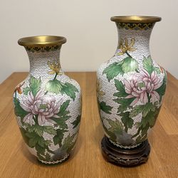Vintage Chinese Pair Of Vases