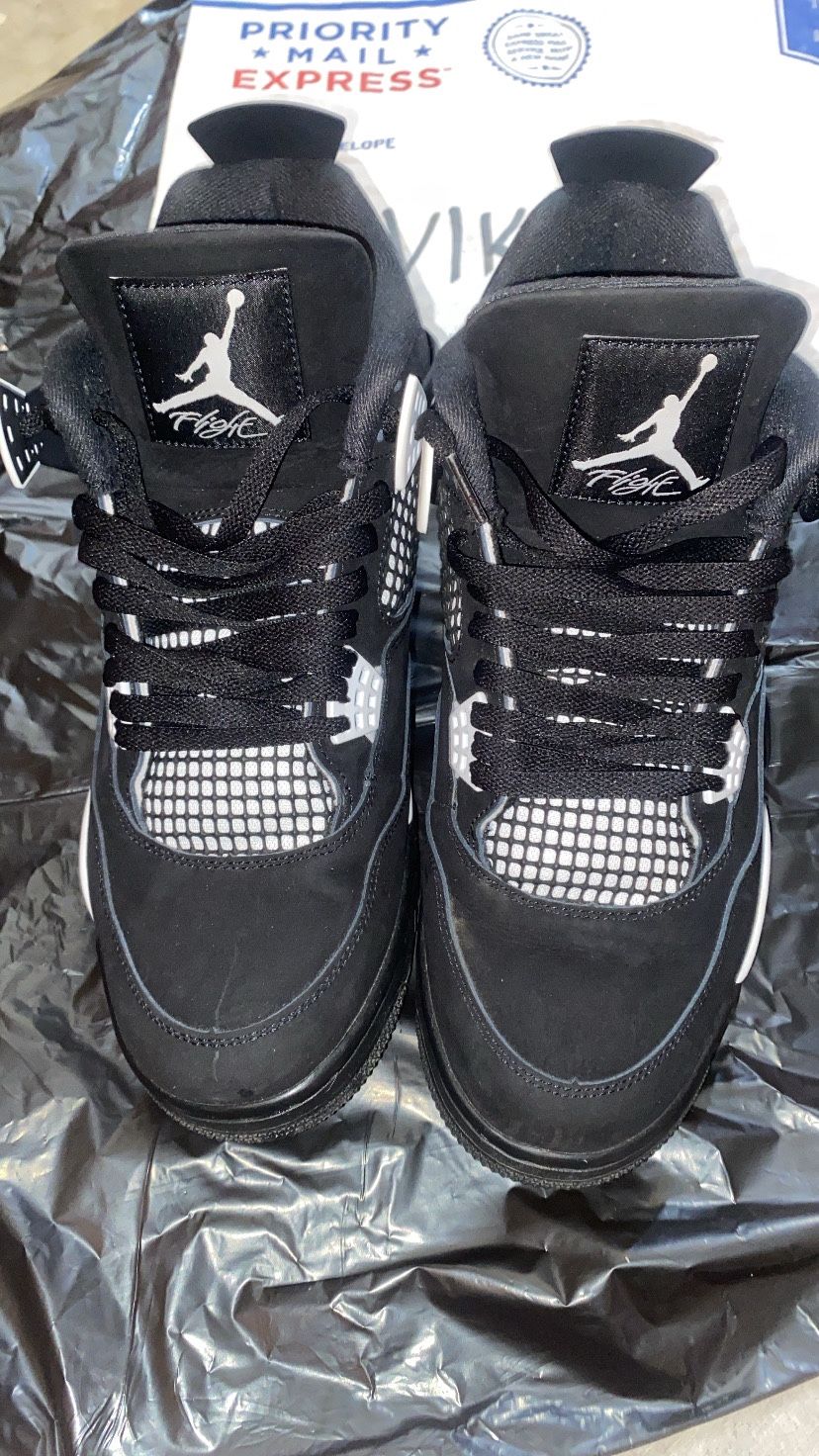 Jordan 4 Retro White Thunder 