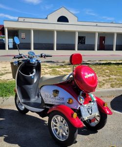 Scooter,electric scooter,tricycle, trike,mobility scooter