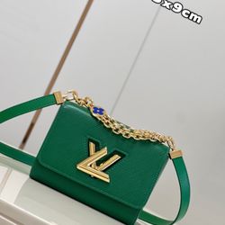 Louis Vuitton Twist Traveler Bag