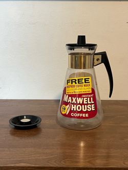 2 vintage Pyrex coffee pots.