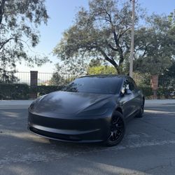 Custom Car Vinyl Wrap