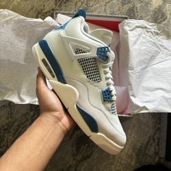 Jordan 4 Military Blue