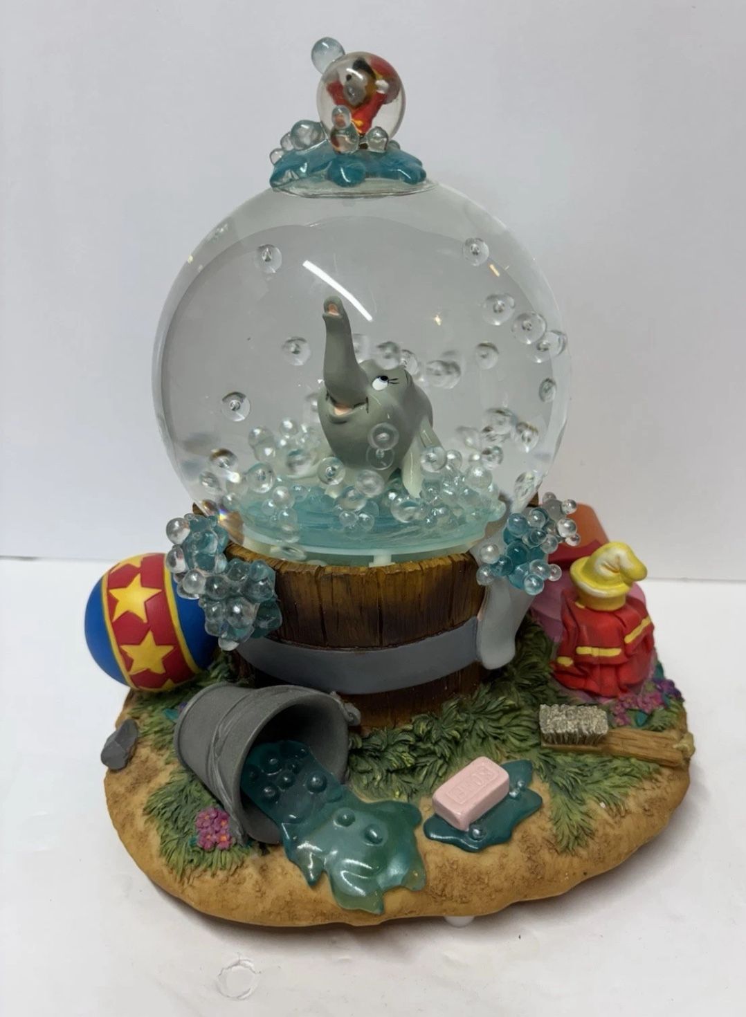 Rare Disney "Dumbo Takes a Bubble Bath" Snow Globe