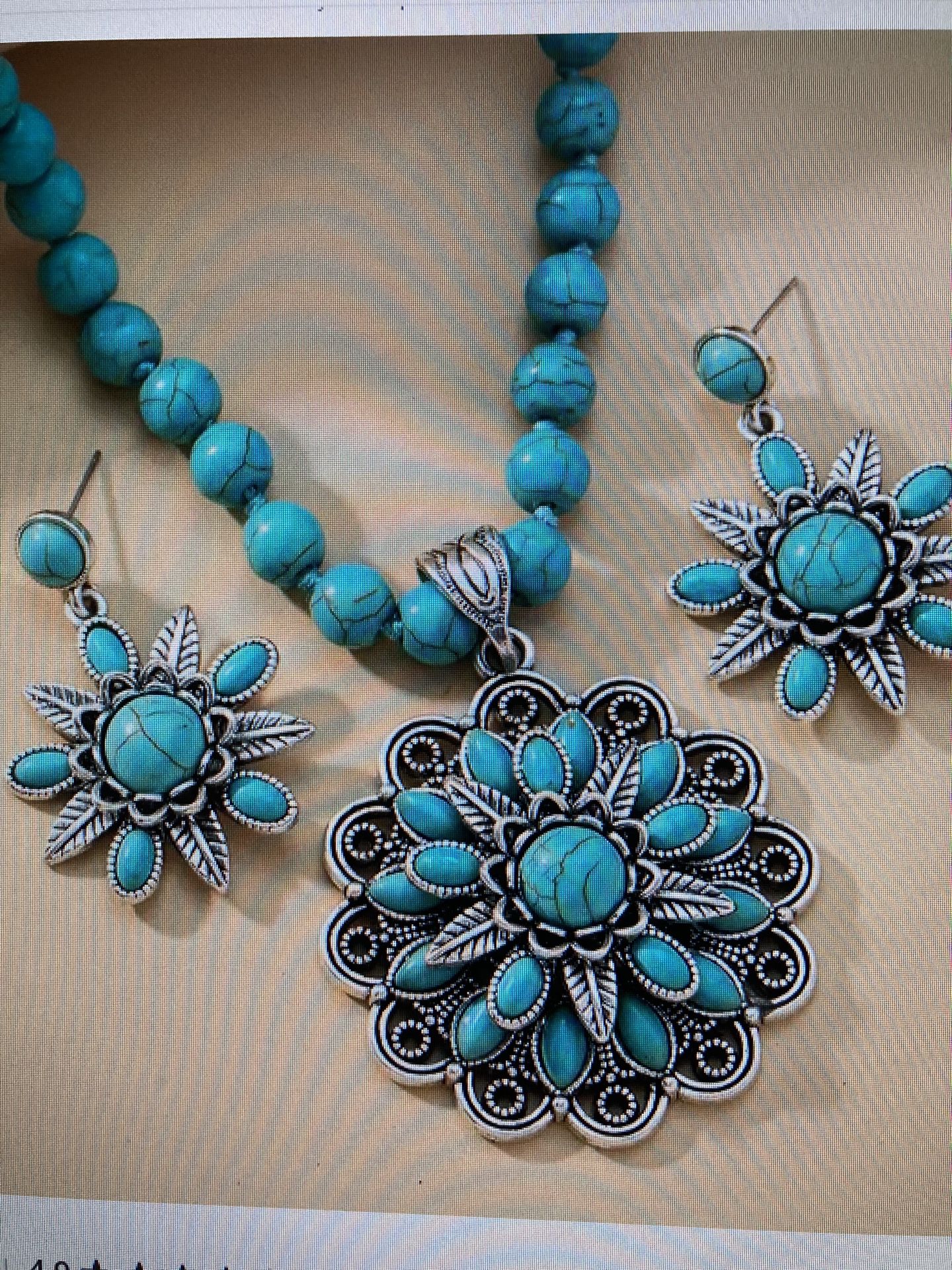 3 Pc Bohemian Turquoise Set. Necklace And Drop Earrings 