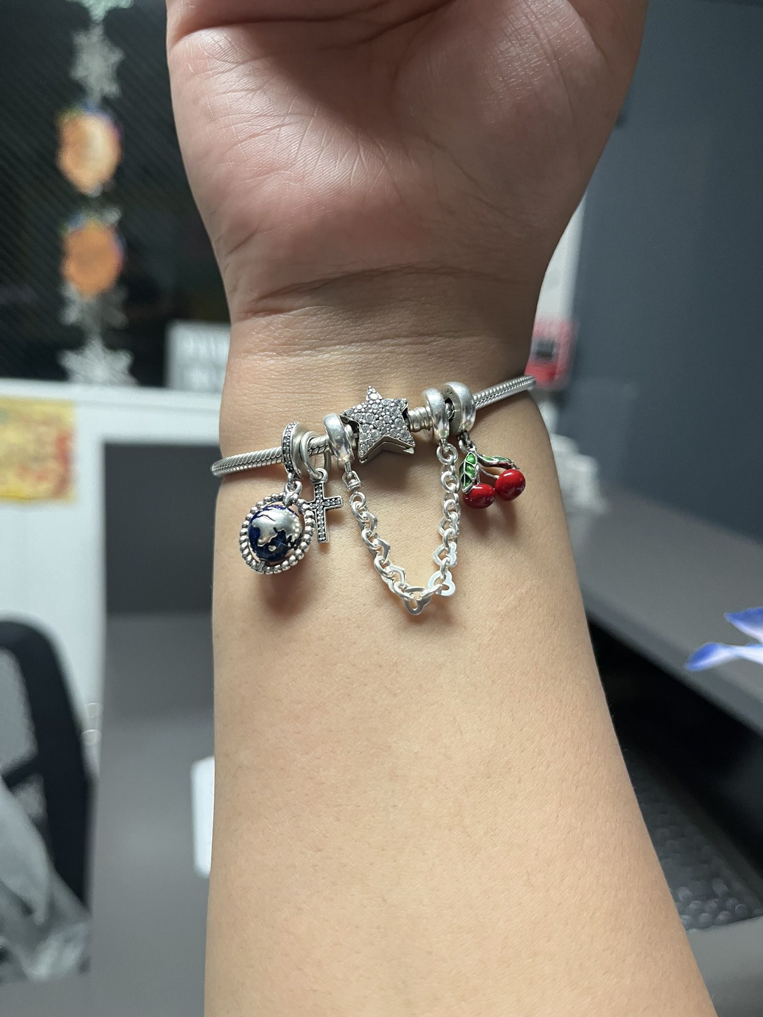 Pandora Bracelet “star” Size 19