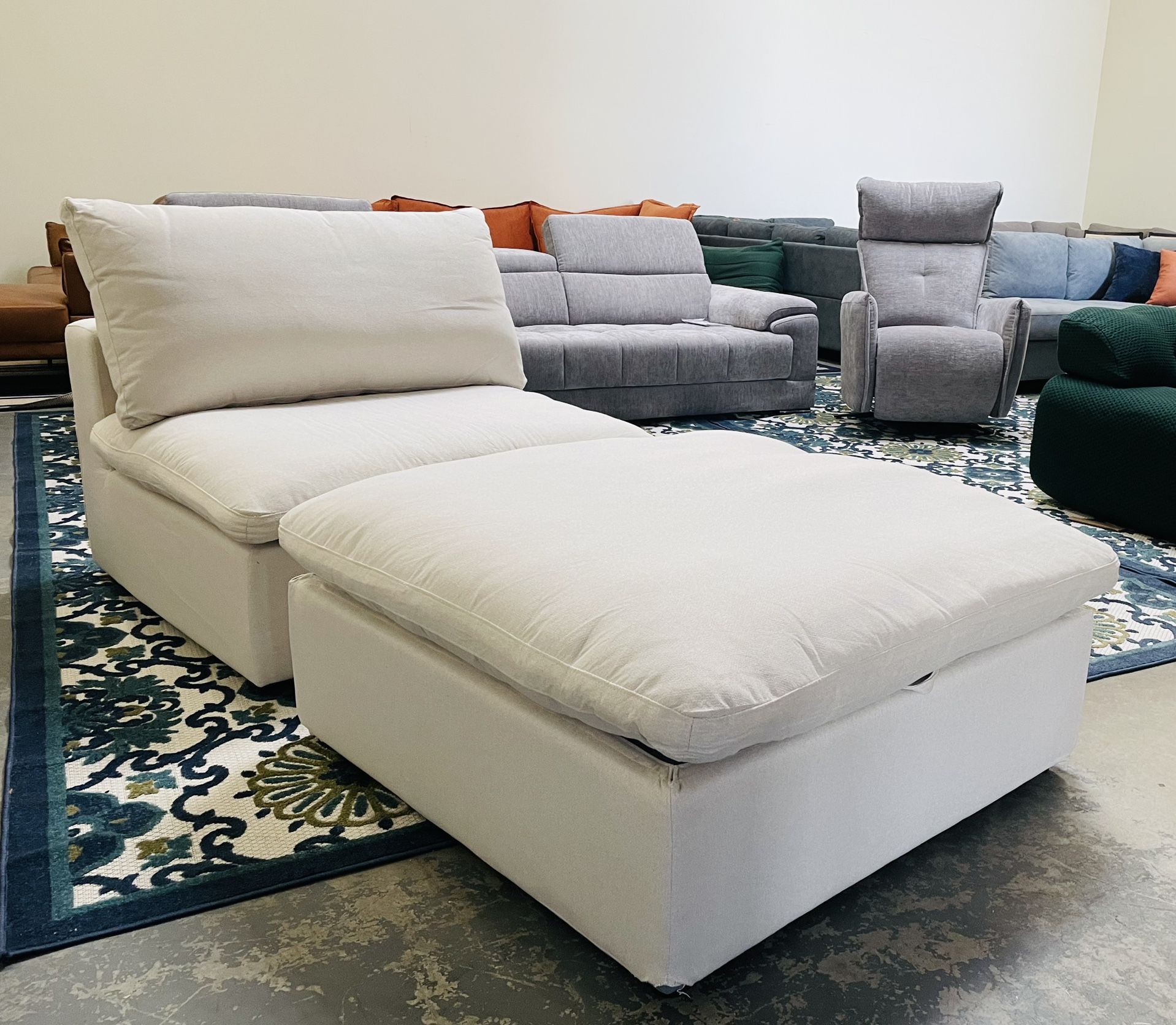 🏷WAREHOUSE SALE | 2pc Modern Modular Cloud Sofa Chair with Storage Ottoman, Beige💥
