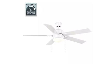 Hampton Bay 52 in. Corwin Indoor/Outdoor Matte White LED Ceiling Fan with Light Kit