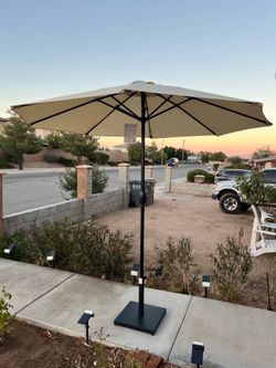 Base with umbrella 9ft new