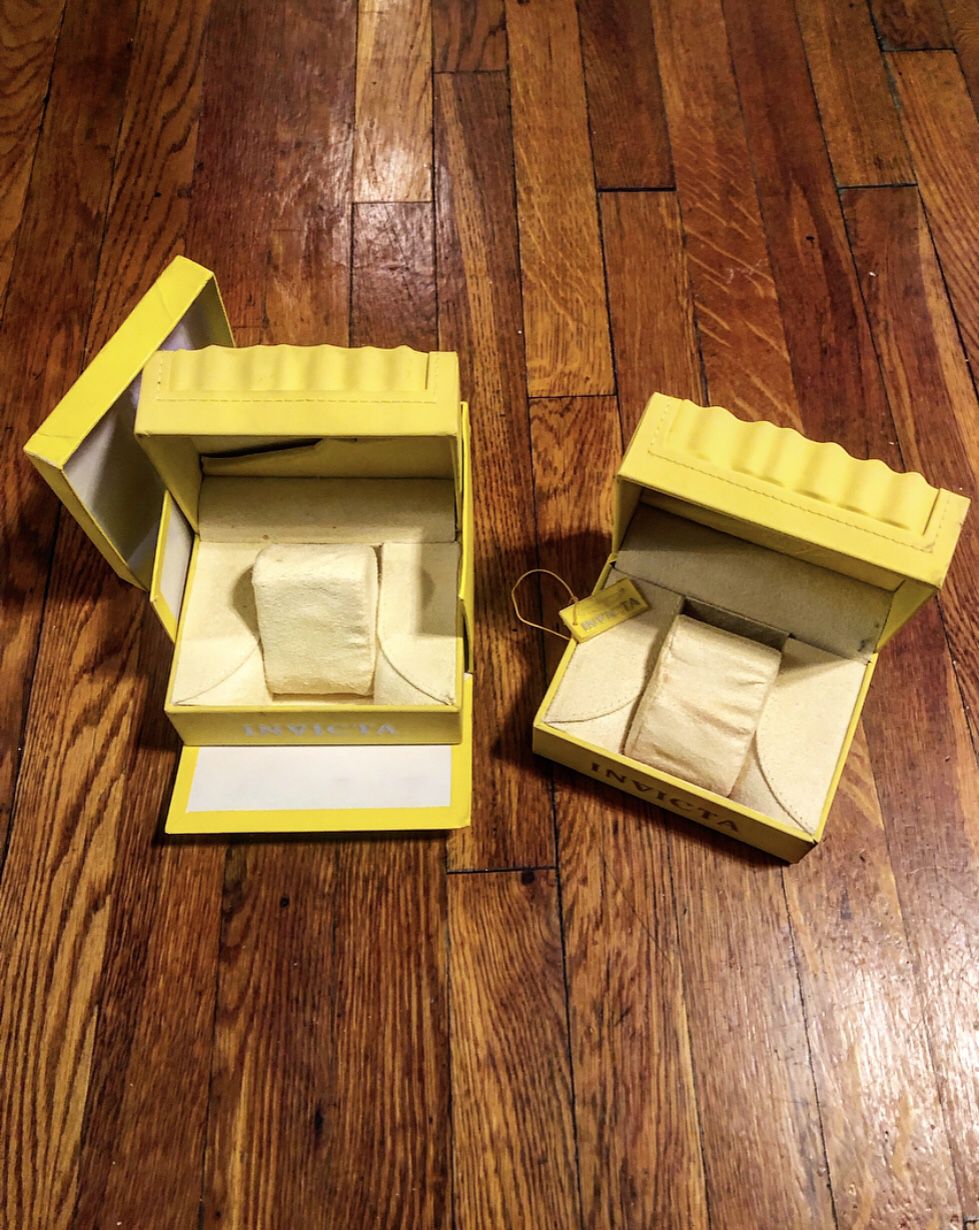 Invicta watch boxes (men or women) great condition never used