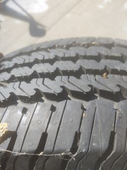 wheel and tire LT 275/70R28