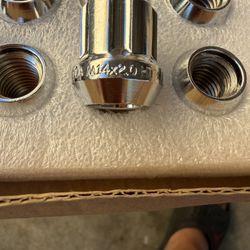 lug nuts