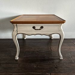 Side/coffee Table