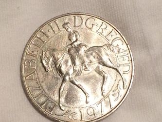 Elizabeth 1977 commemorative coin