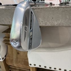 Titleist Vokey SM10 Wedge 52 Degree