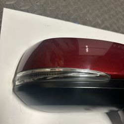 Toyota RAV4 Right Side Mirror 