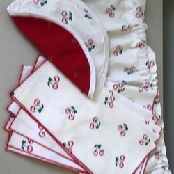 Vintage Kitchen Curtain and Napkins Set