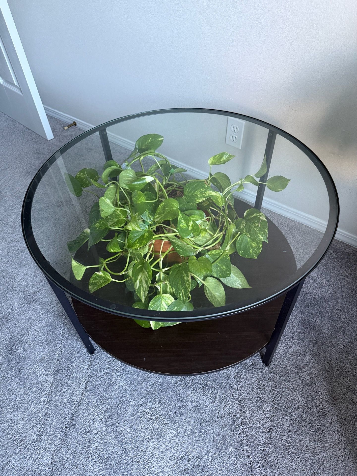 Round glass table