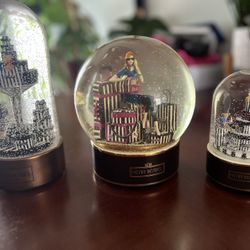 Henri Bendel Snow Globes Set