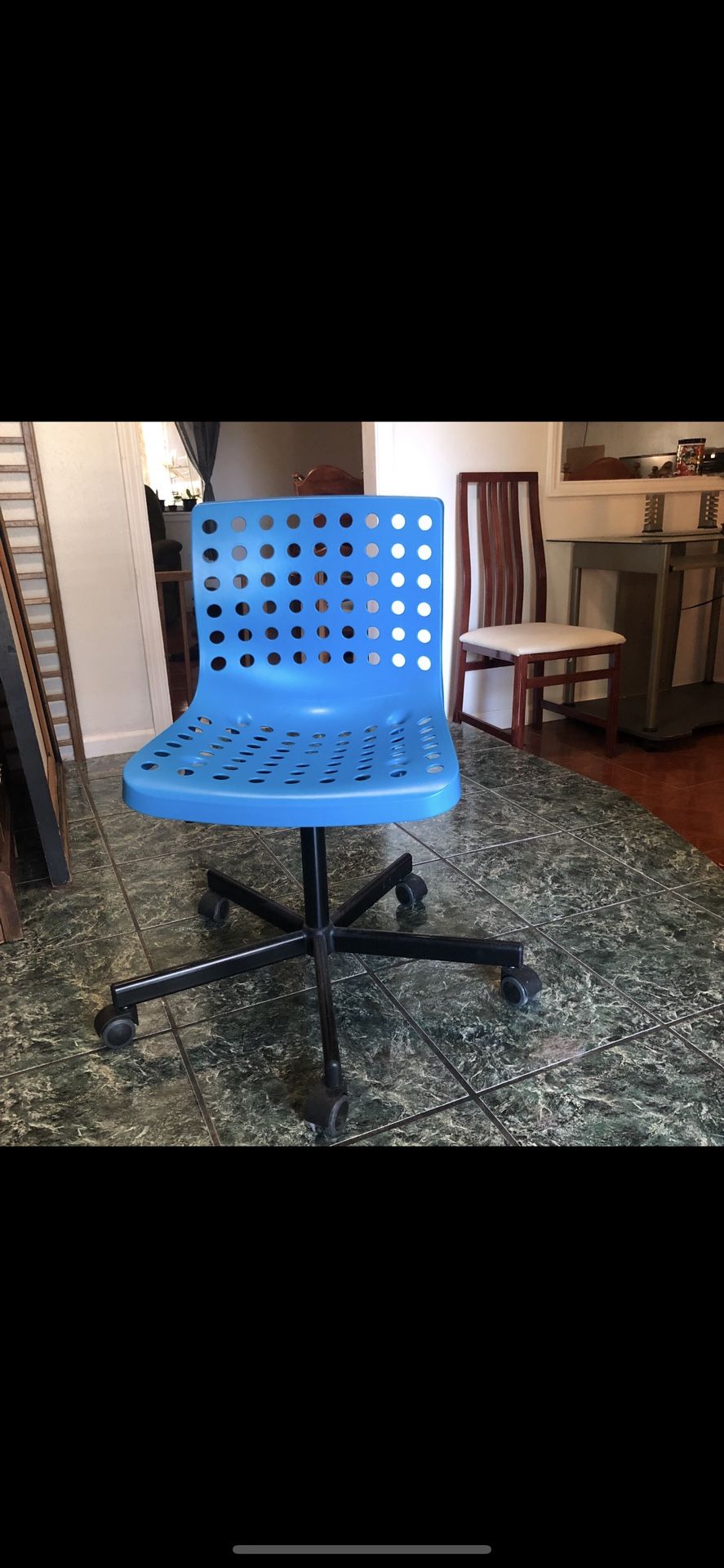 Study Rolling Chair