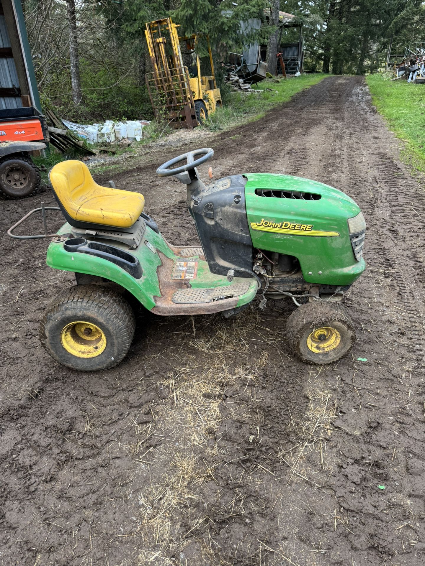 John Deere L108
