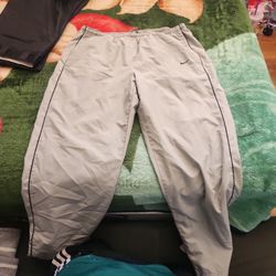 Nike Men Track Pants Color Grey