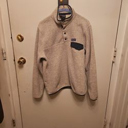 Sz Meduimn padagonia Fleece 