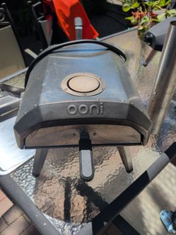 Ooni Karu 12 w/gas